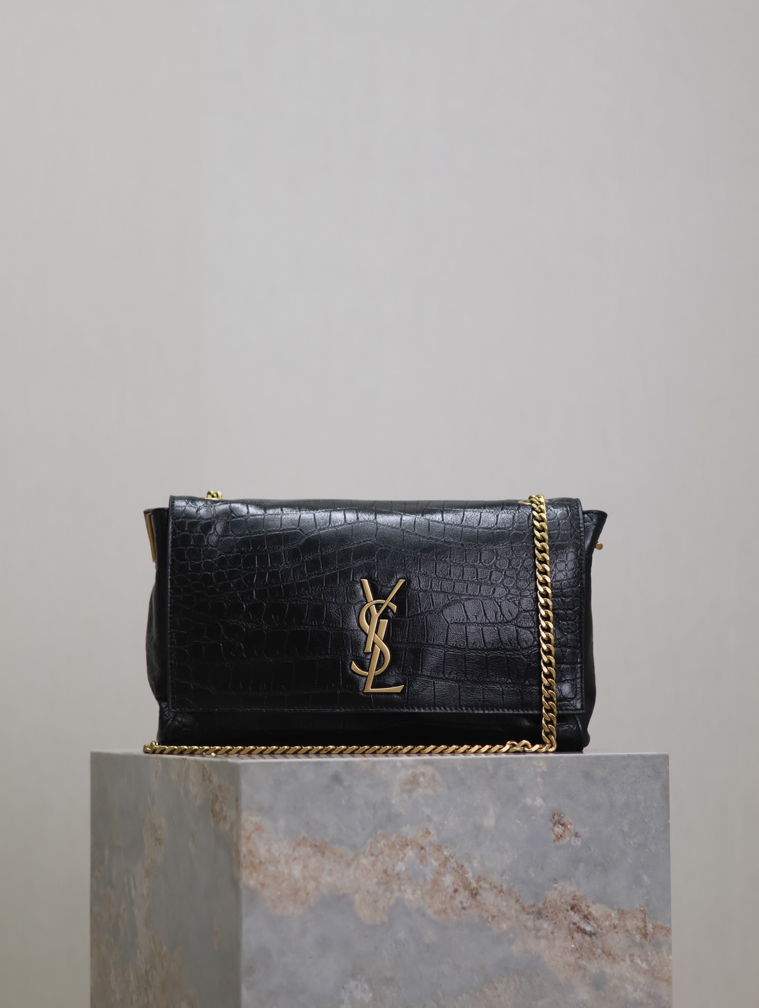 Saint LaurenX Kate Medium Reversible-Croc-Embossed-CrossbodyBag