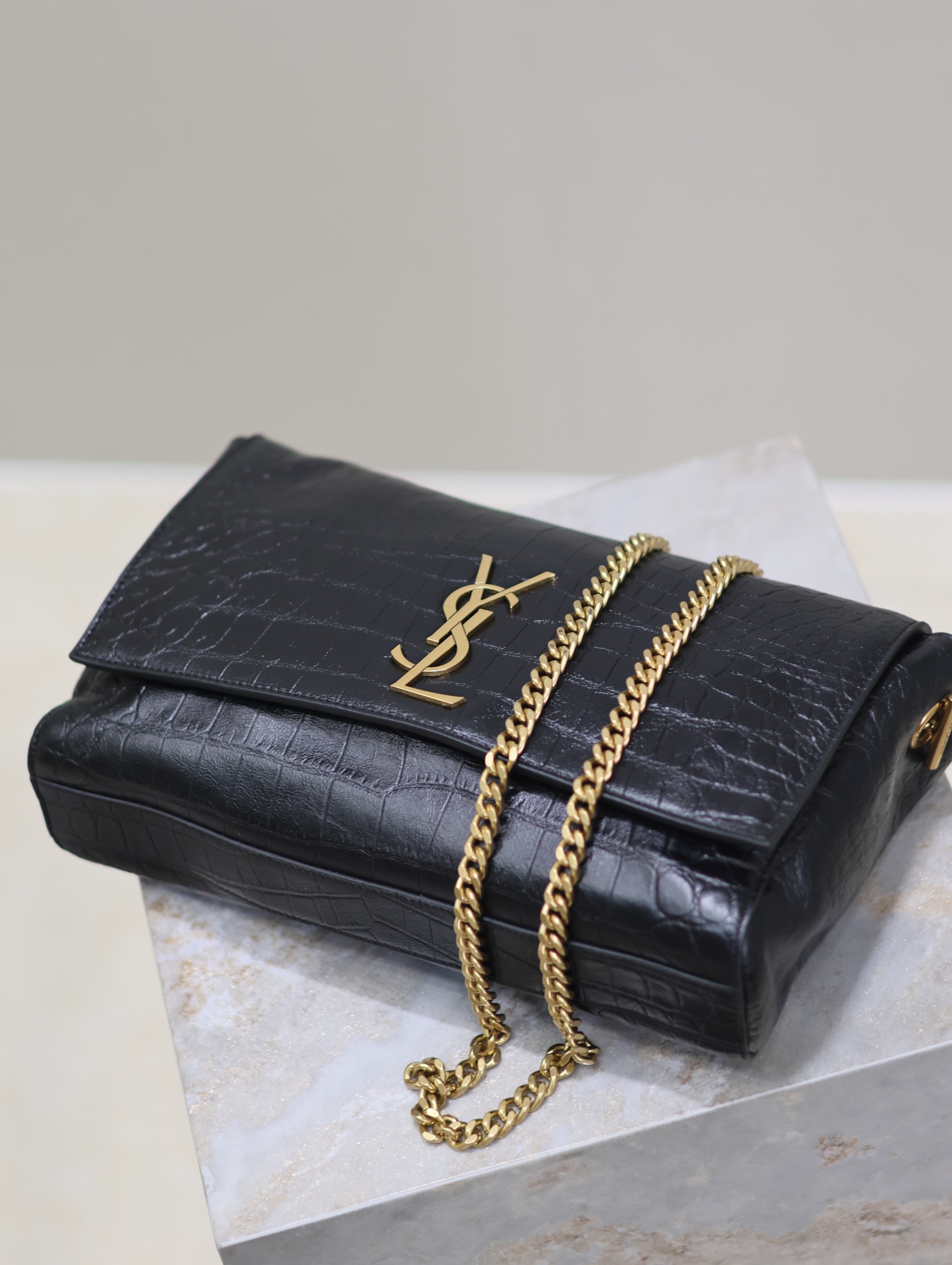 Saint LaurenX Kate Medium Reversible-Croc-Embossed-CrossbodyBag