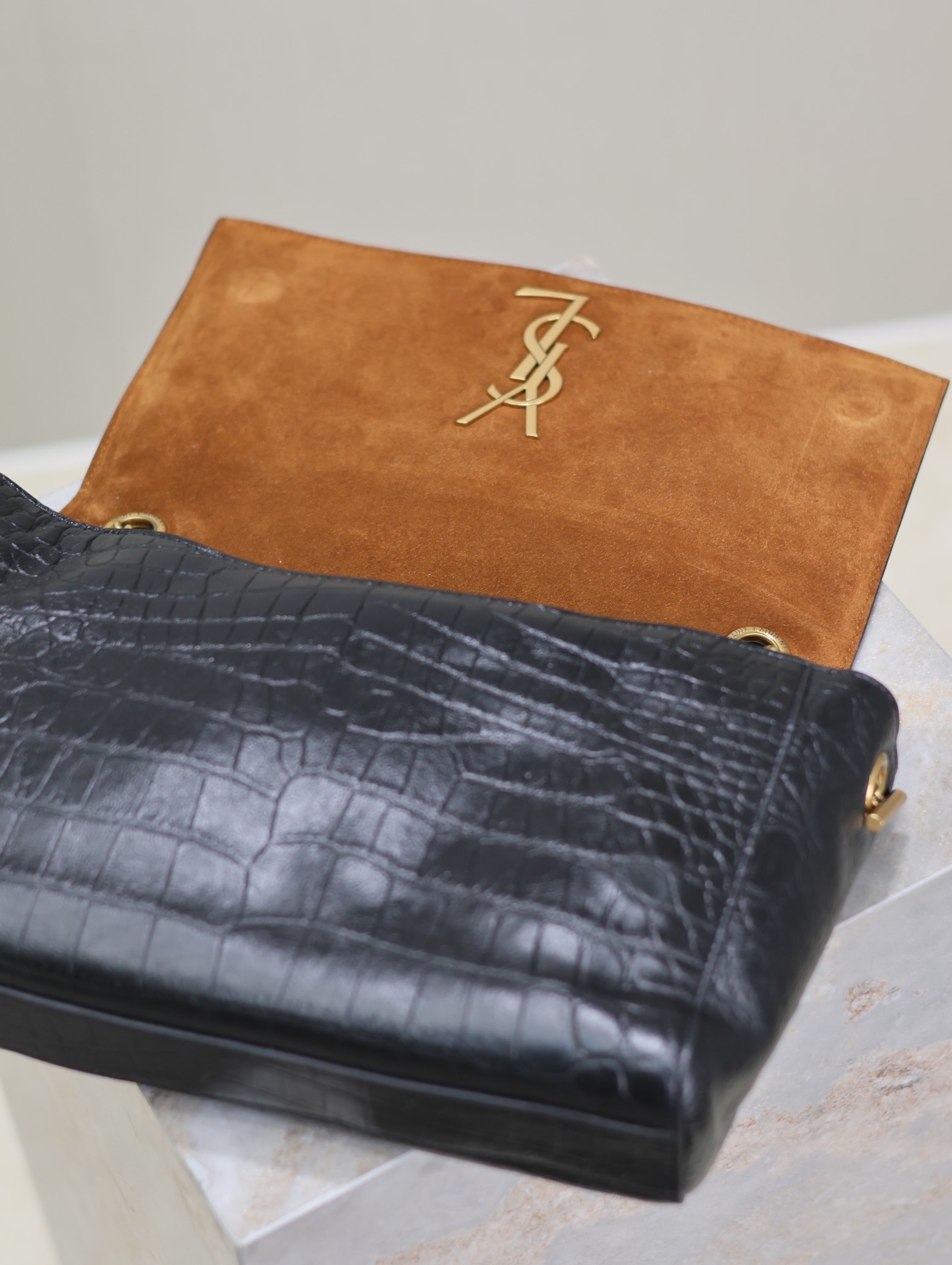 Saint LaurenX Kate Medium Reversible-Croc-Embossed-CrossbodyBag
