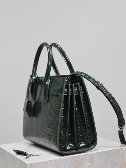 Saint LaurenX SAC DE JOUR IN CROCODILE-EMBOSSED LEATHER - BABY