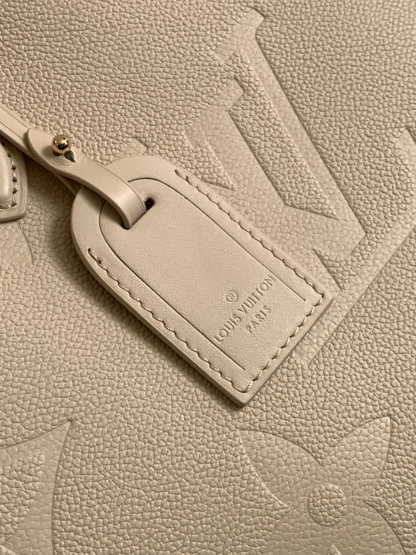 LX OnTheGo (Medium)