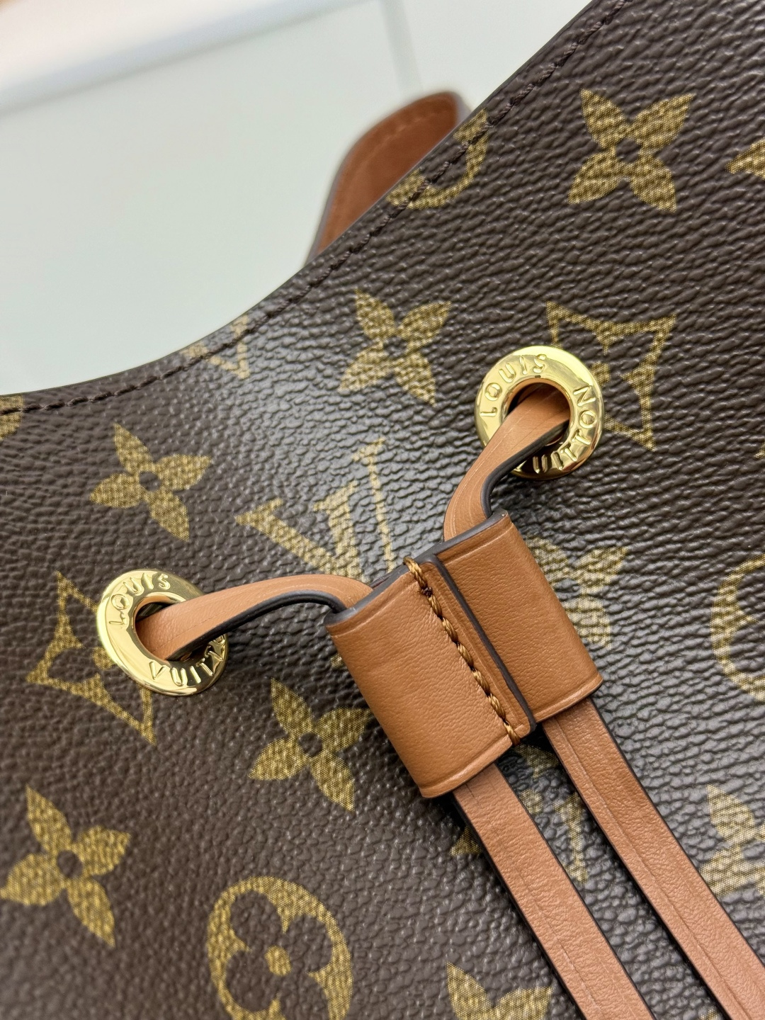 LX Néonoé Bag