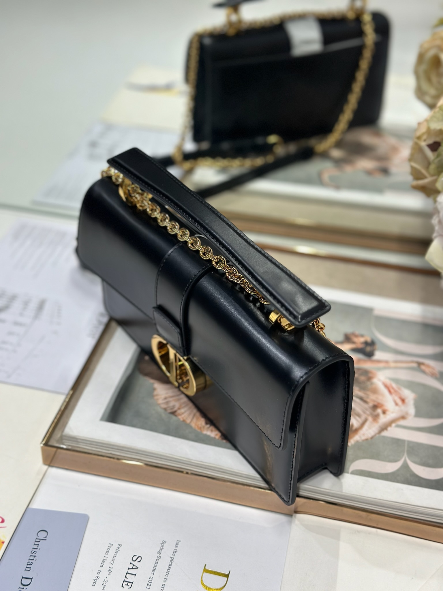 DioX 30 Montaigne Top Handle
