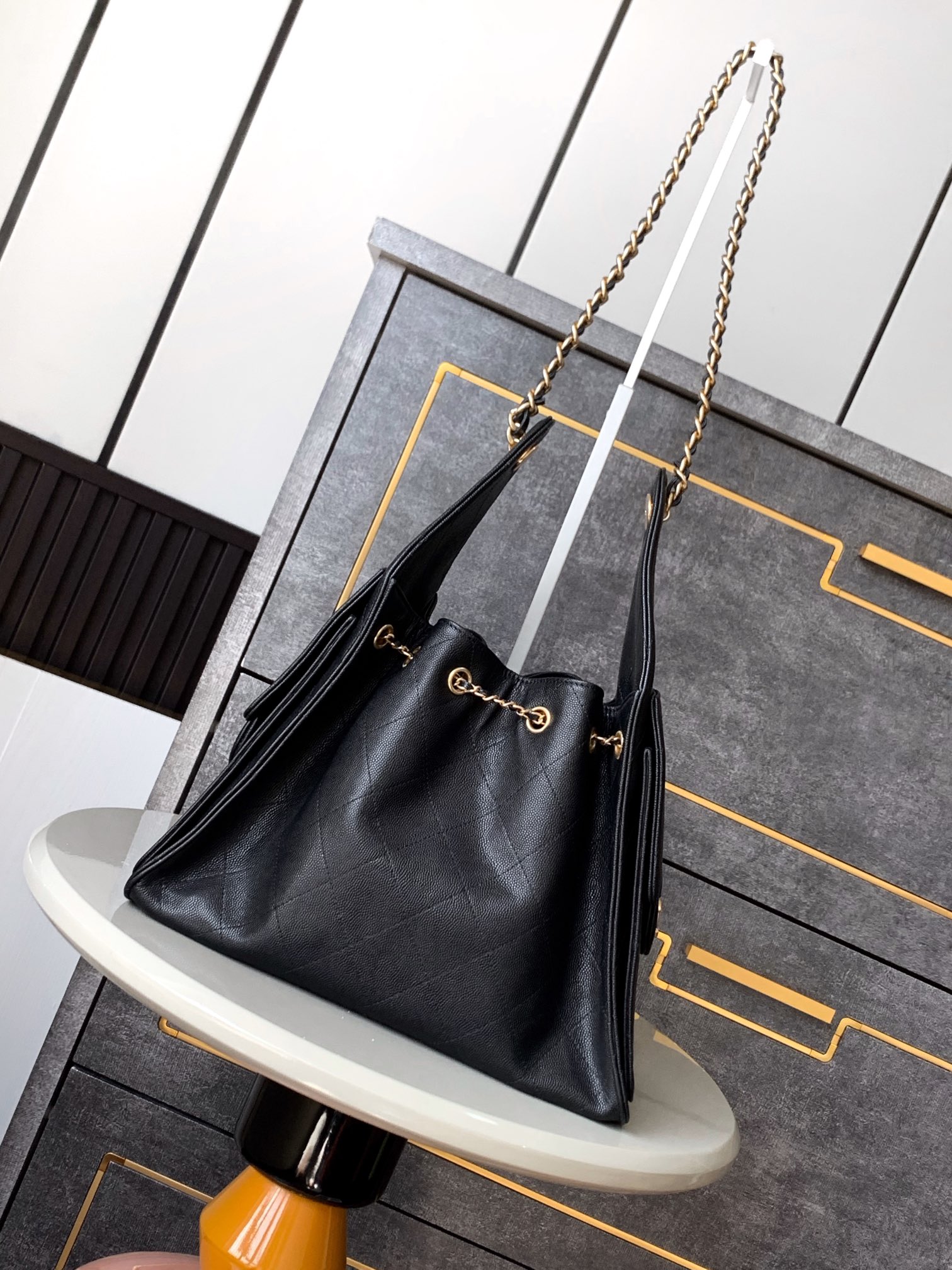 CHANEX 25A Bucket Bag