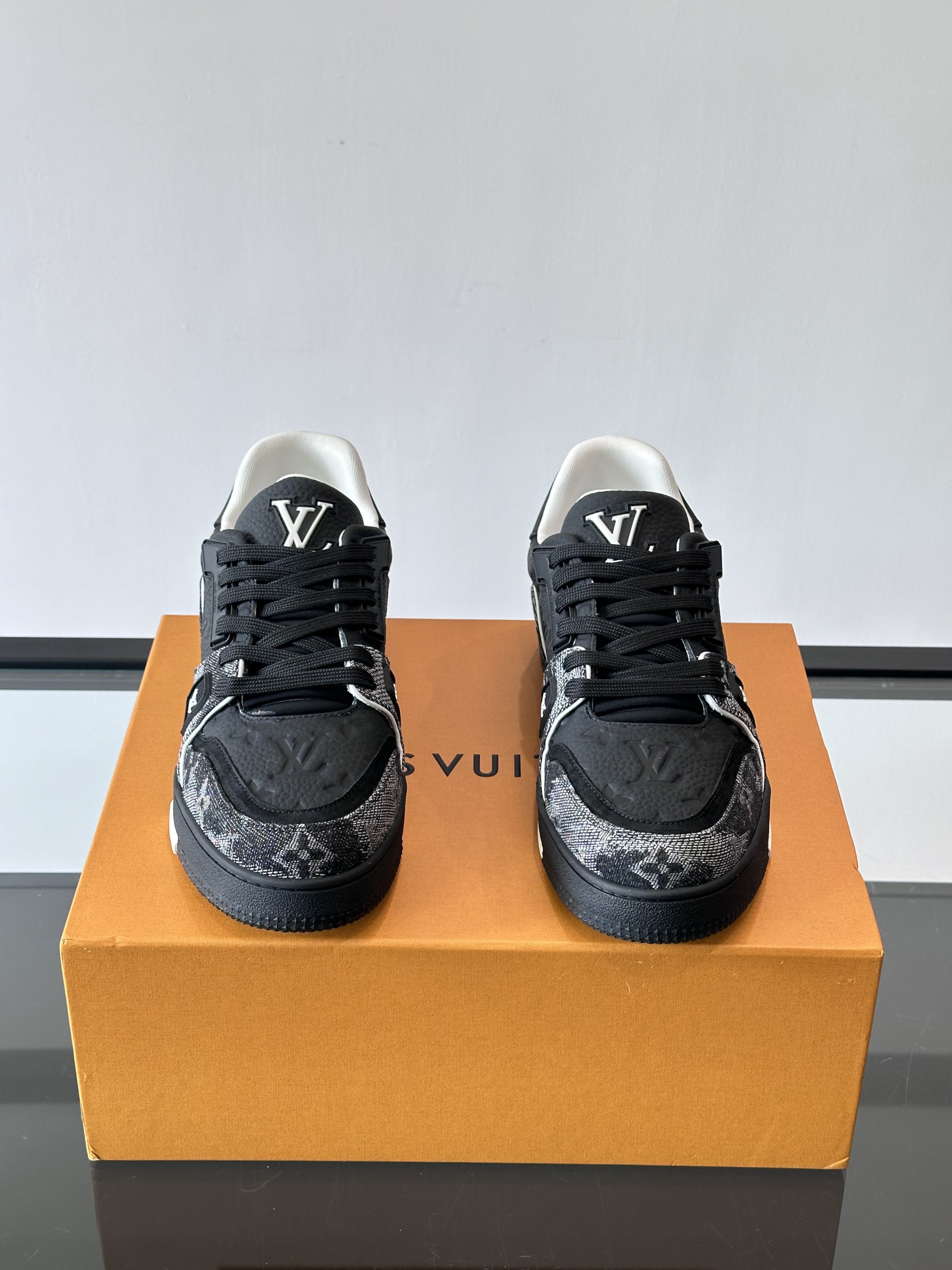 LX Trainer (America's Cup) Special Edition Sneakers （Man）