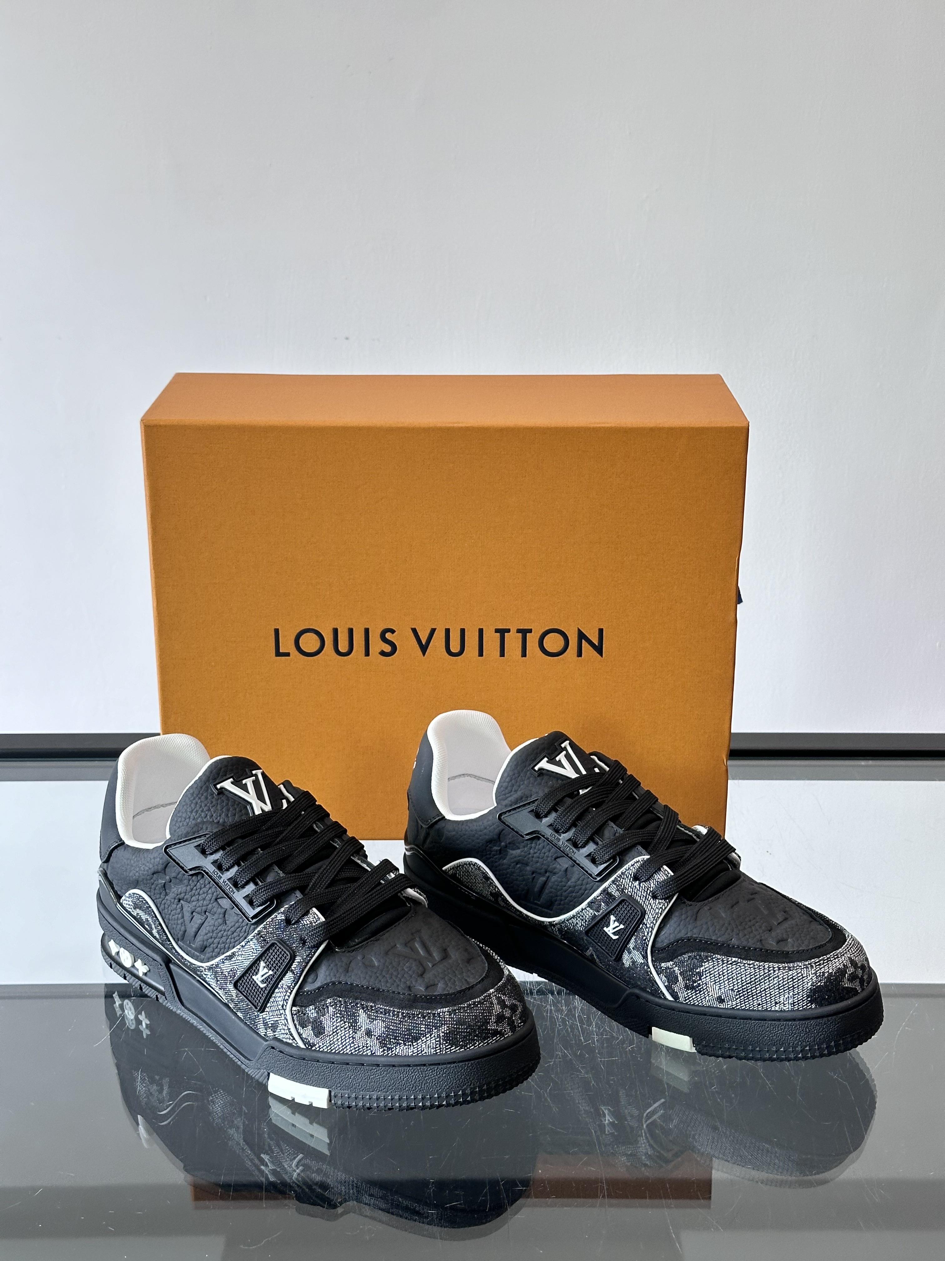 LX Trainer (America's Cup) Special Edition Sneakers （Man）