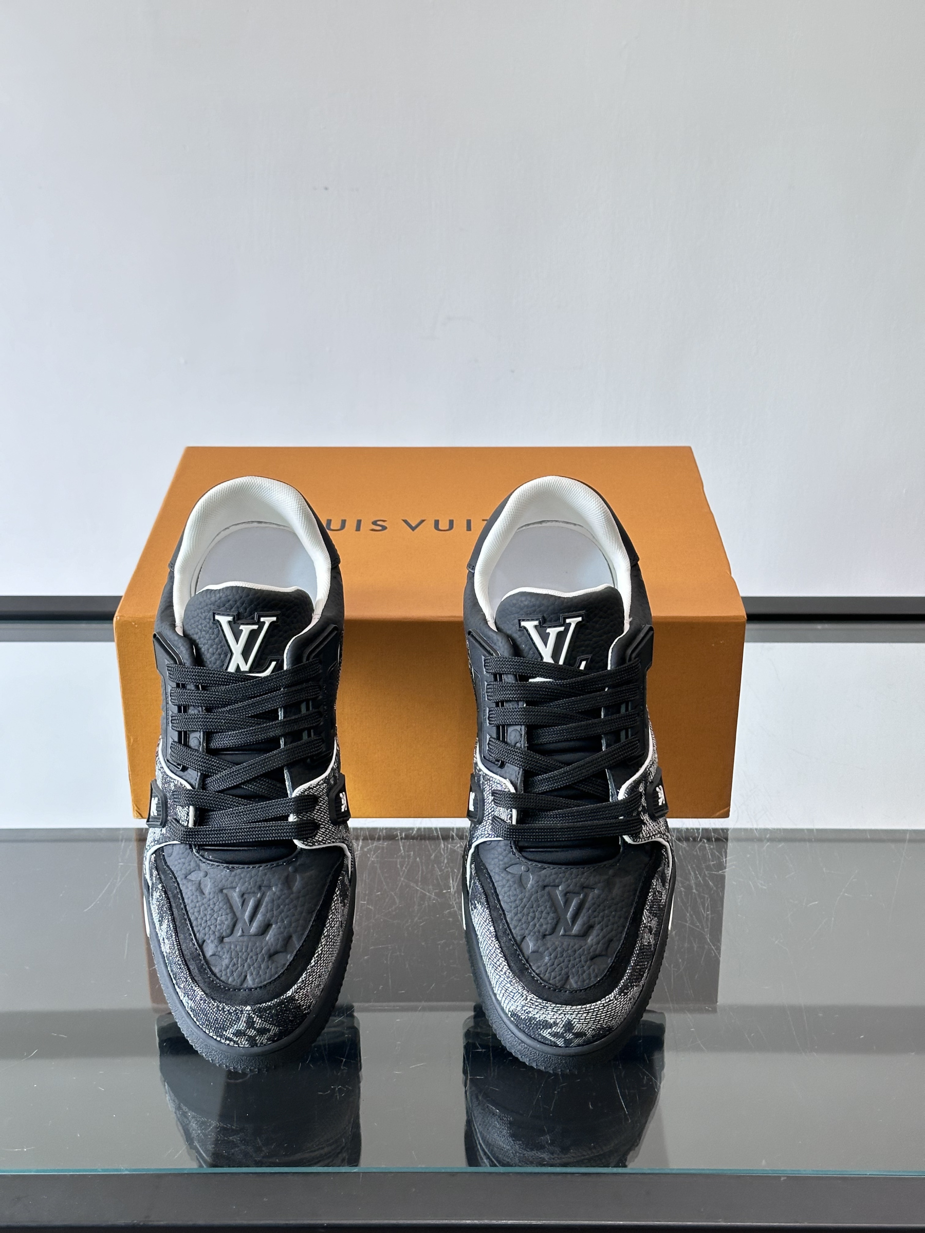 LX Trainer (America's Cup) Special Edition Sneakers （Man）