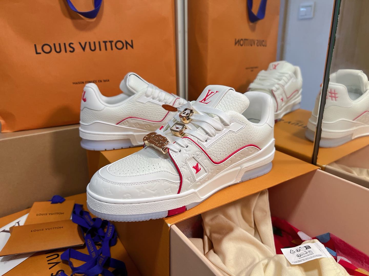 LX Trainer Couple's Sneakers (Pink/White) [Men's & Women's]