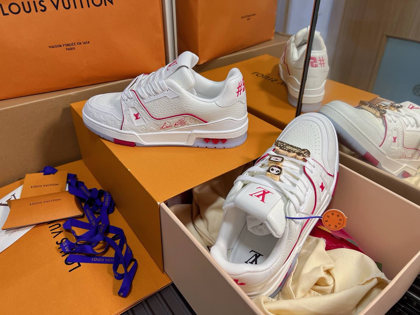 LX Trainer Couple's Sneakers (Pink/White) [Men's & Women's]