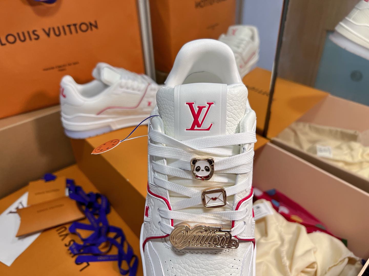 LX Trainer Couple's Sneakers (Pink/White) [Men's & Women's]