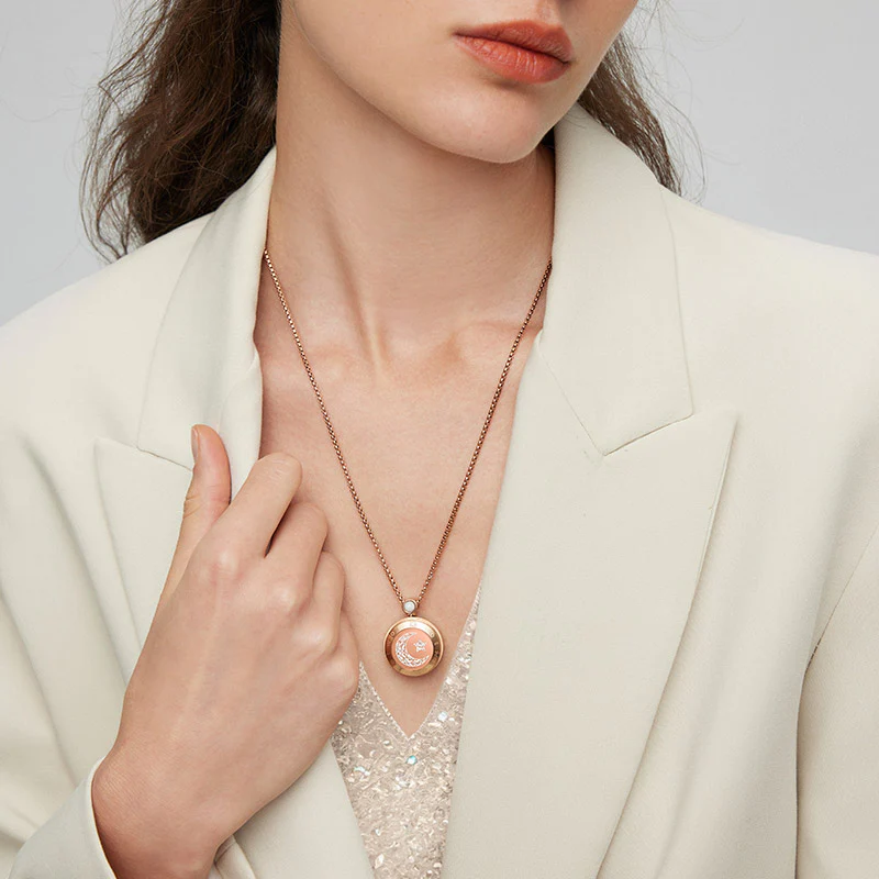 ❤️Sun&Moon Touch Necklaces with Natural Agate Set for Two – The perfect Valentine's Day gift 👫🎁