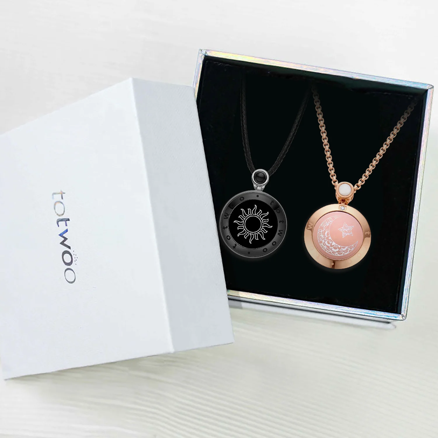 ❤️Sun&Moon Touch Necklaces with Natural Agate Set for Two – The perfect Valentine's Day gift 👫🎁
