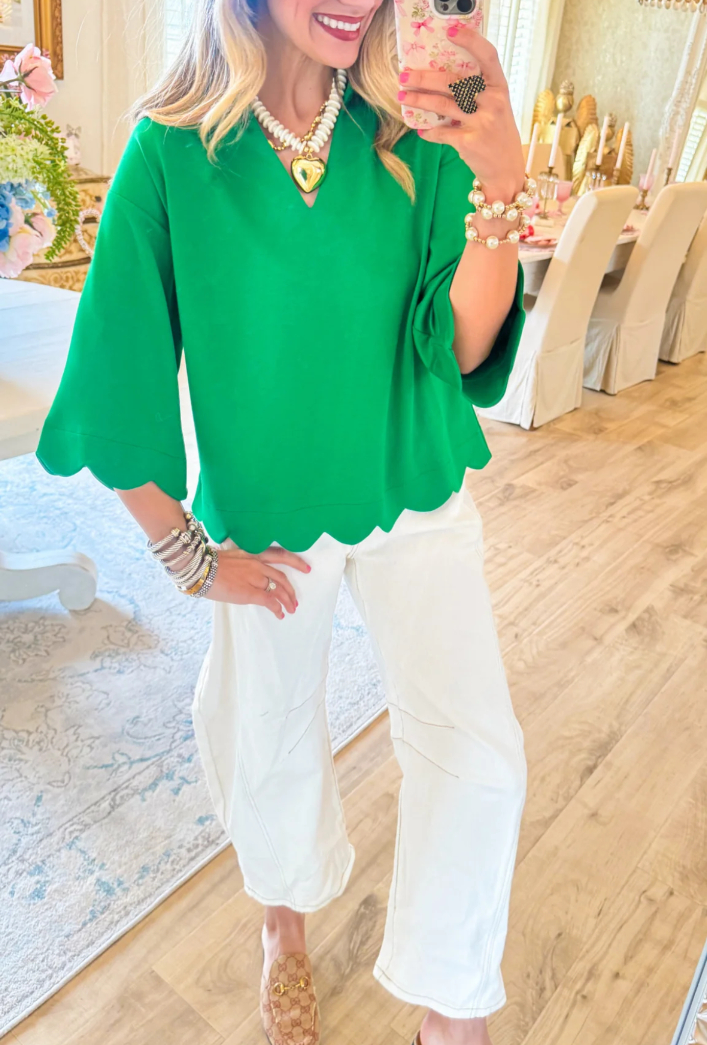 Scallop Edge Detail Solid Top