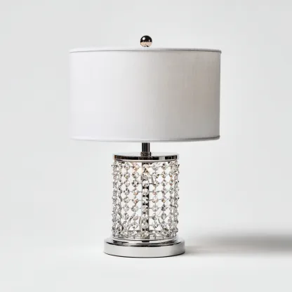 Lampada da tavolo in metallo cromato e cristallo 20x20x35 cm - cromo - bianco - adatta al soggiorno e alla camera da letto - design moderno-Nestleix