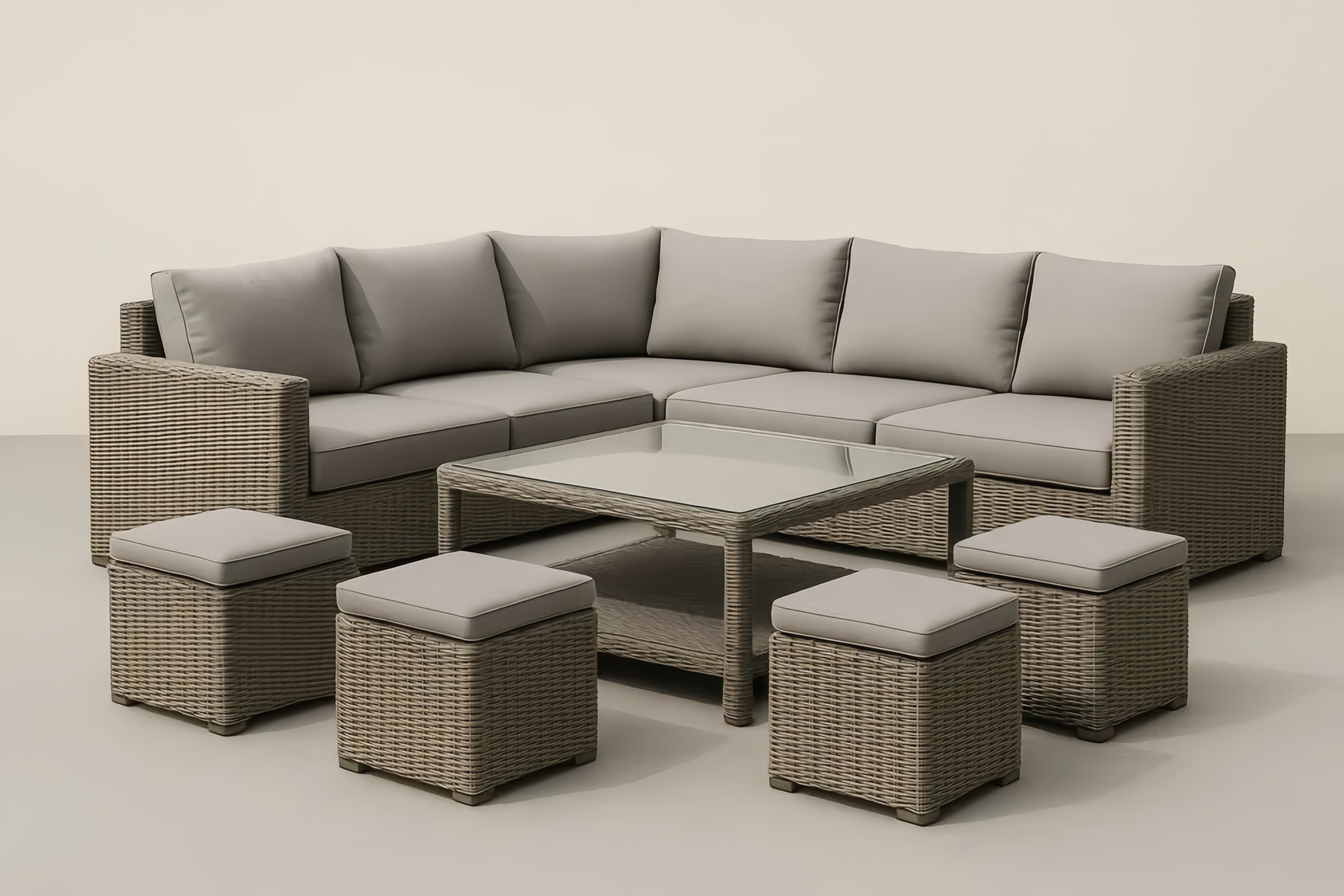 Ensemble de salon de jardin en résine avec canapé et table en verre