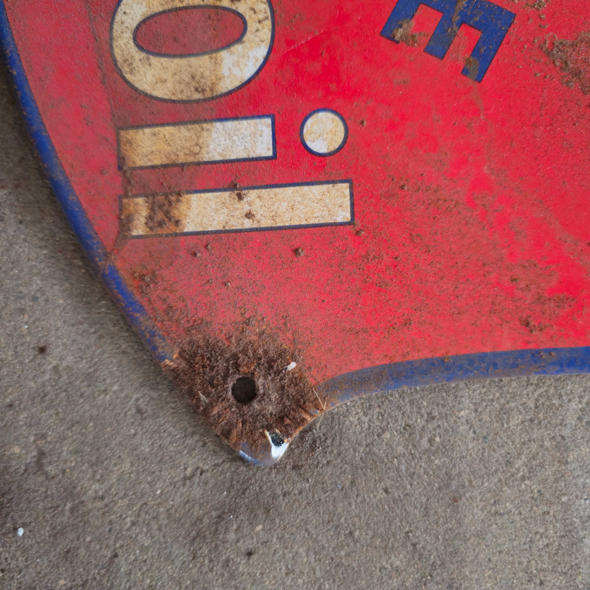 DIE CUT SERVICE MOBILOIL PEGASUS RED PORCELAIN SIGN