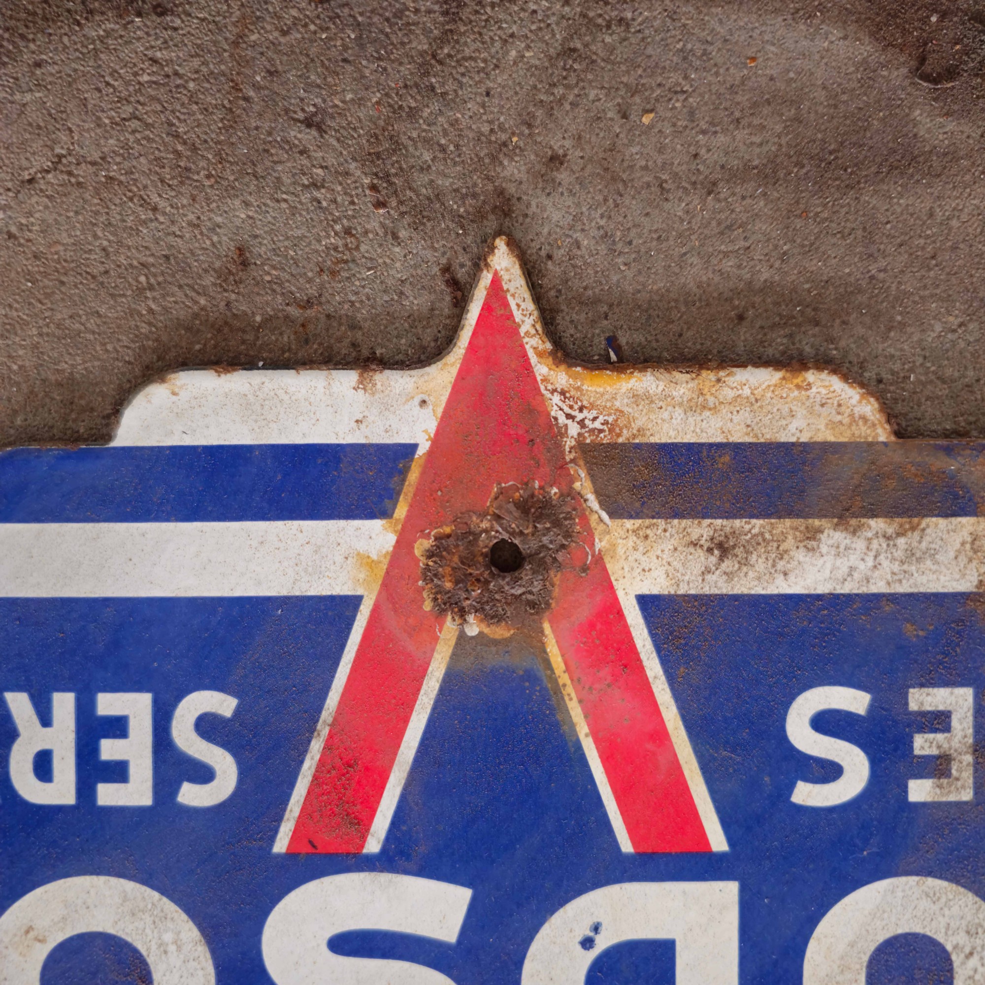 DIE CUT HUDSON SALES SERVICE GAS OIL PORCELAIN SIGN