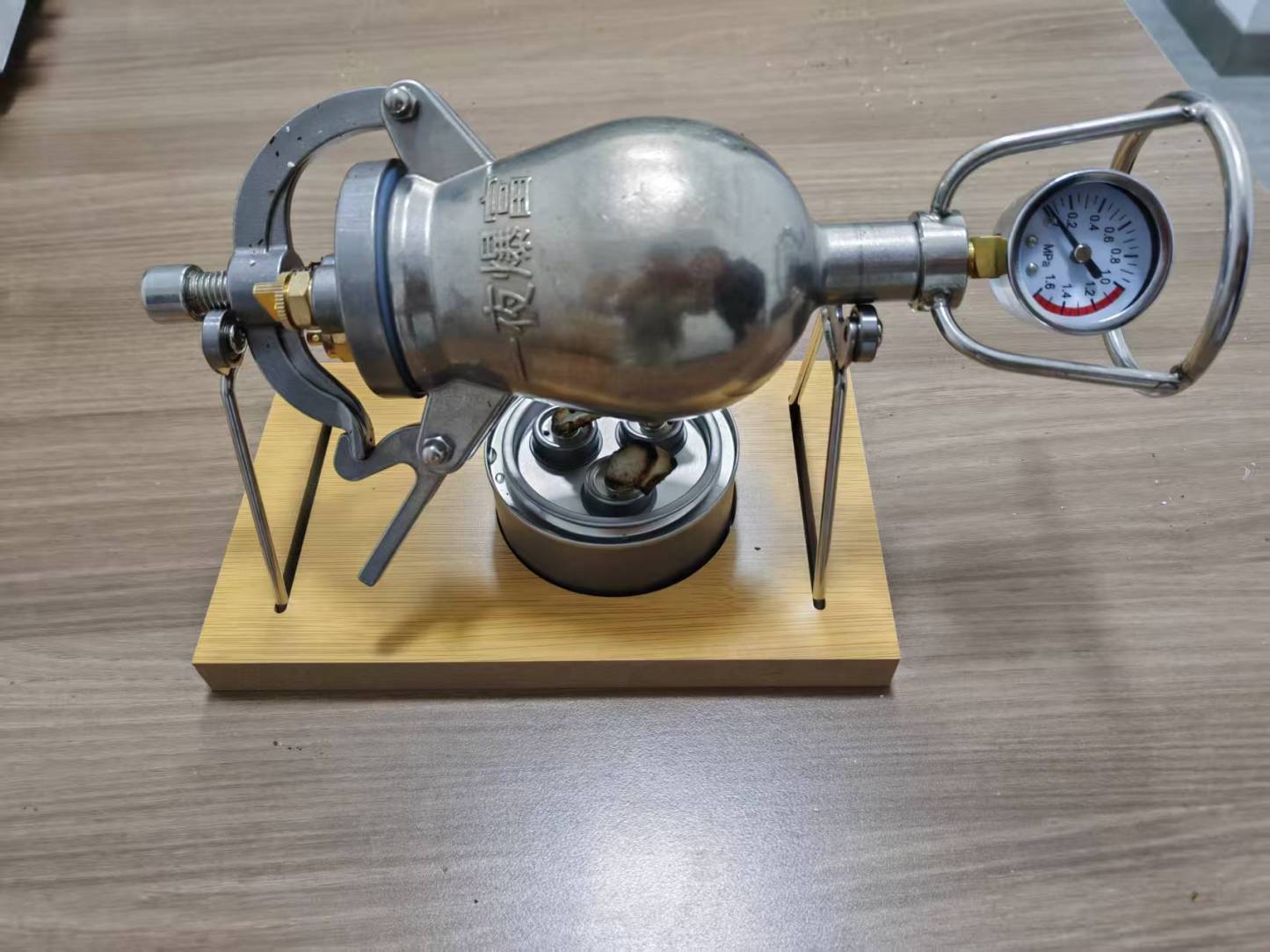 Sweet popcorn machine