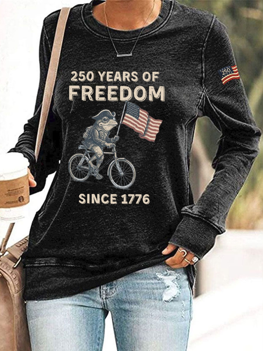 Women's US 250th Anniversary "250 Years of Freedom" Casual Sweatshirt – Patriotic Frog on Bicycle Graphic Pullover-pufftee