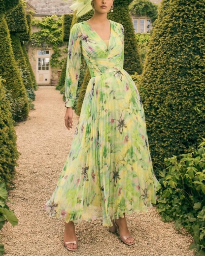 Fresh green floral pleated long skirt