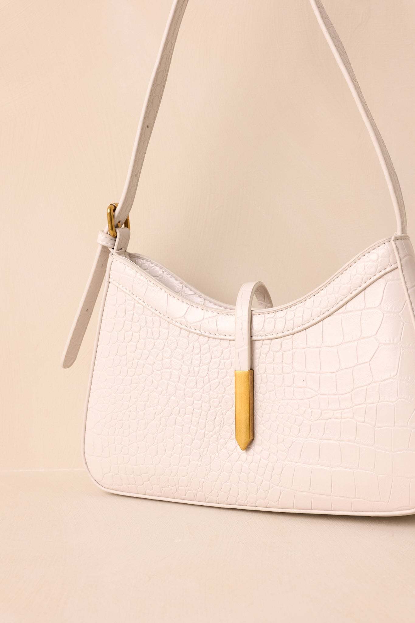 Worth The Risk Ivory Croc Embossed Faux Leather Handbag - MismiDaily - Accessories