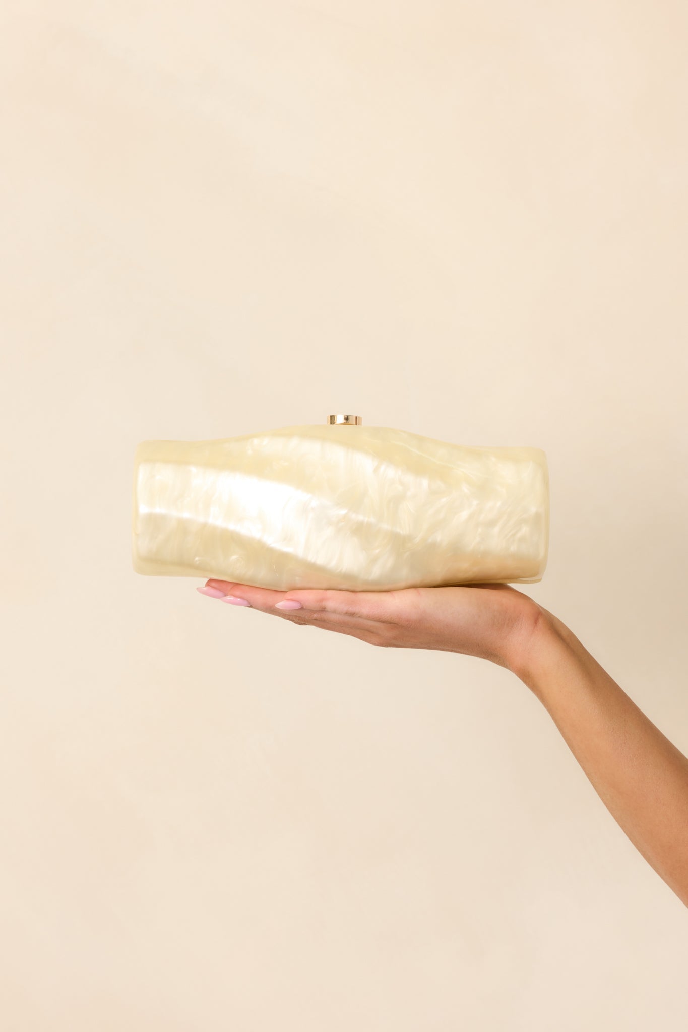 Got My Spark Back Champagne Pearlescent Spiral Clutch - MismiDaily - Accessories