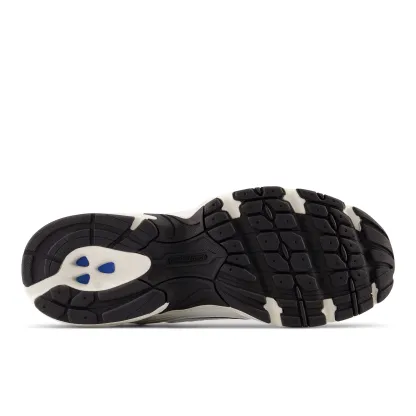 New Balanthece 530 - White with Light Gold Metallic and Black