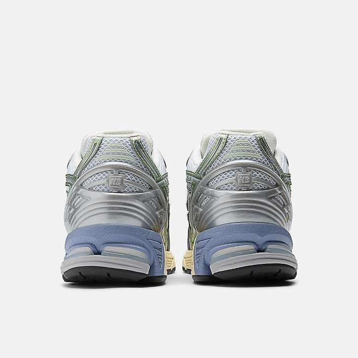 New Balance 1906R