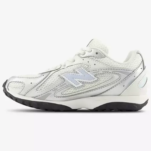 New Balance 204L
