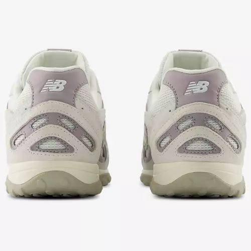 New Balance 204L