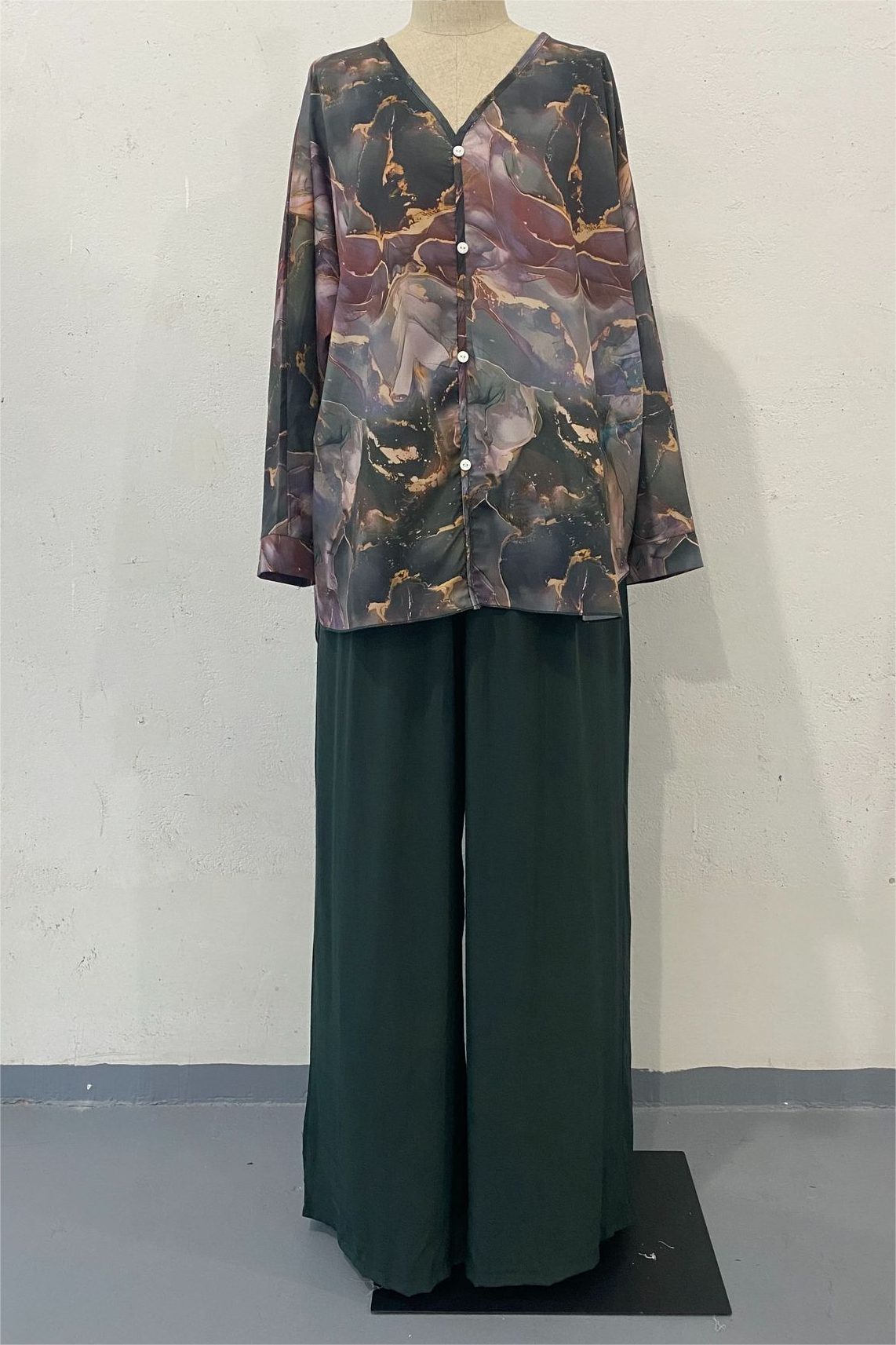 Hand-Painted Printed Shirt Wide-Leg Pants Suit