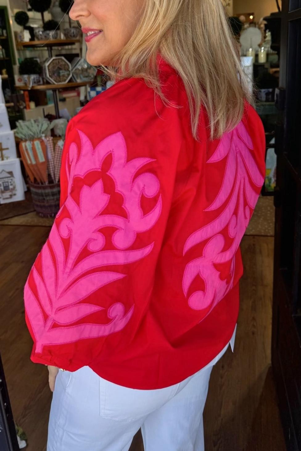  Abstract Puff Sleeve Top