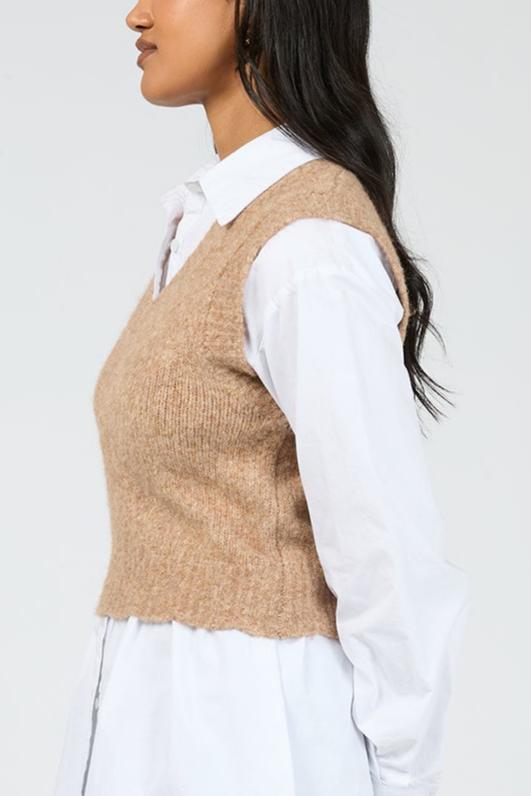 Knitted vest