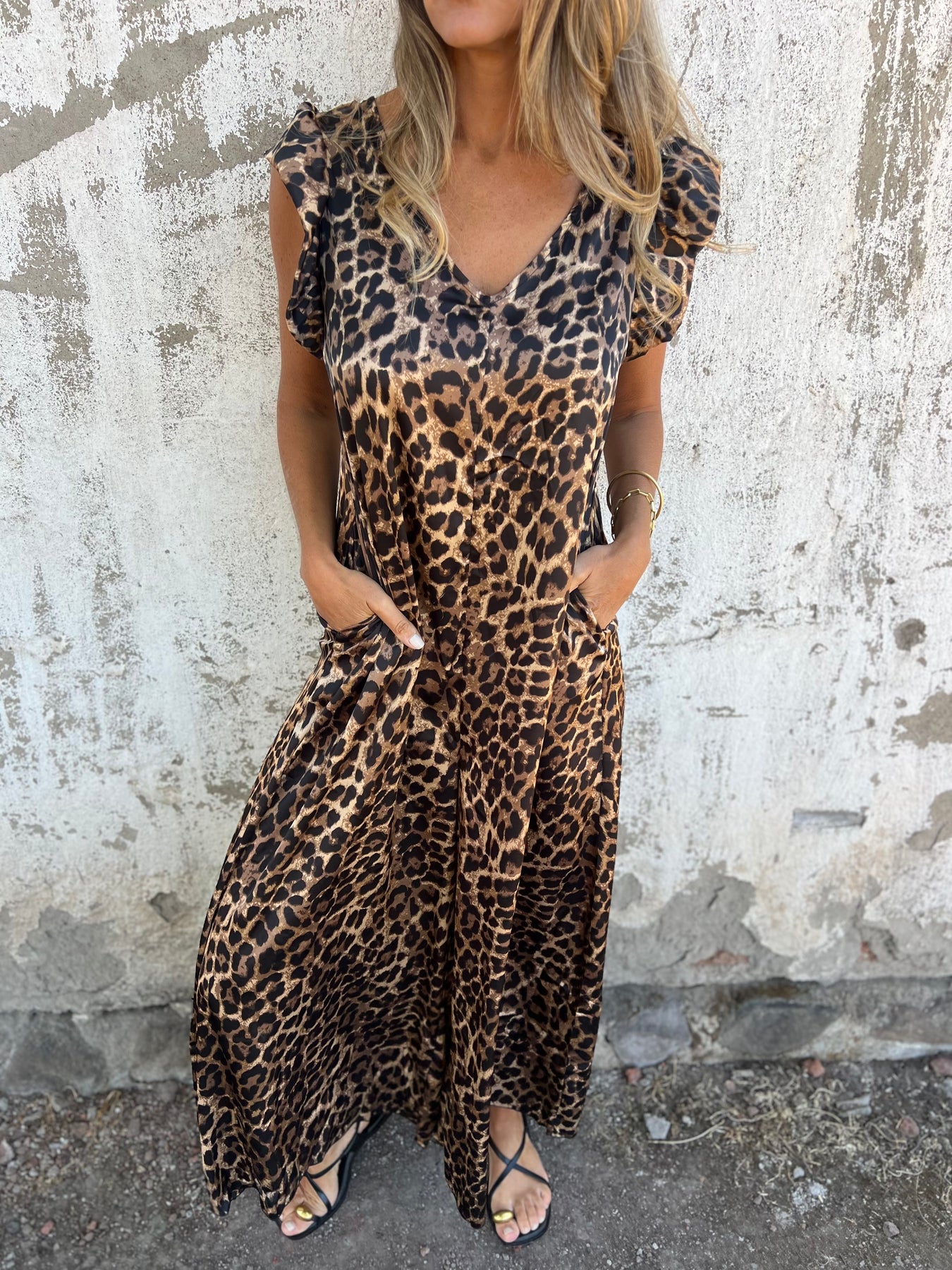 Loose leopard print jumpsuit