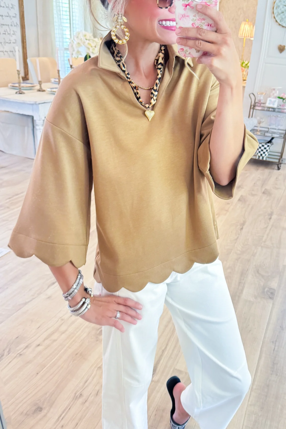 Scallop Edge Detail Solid Top