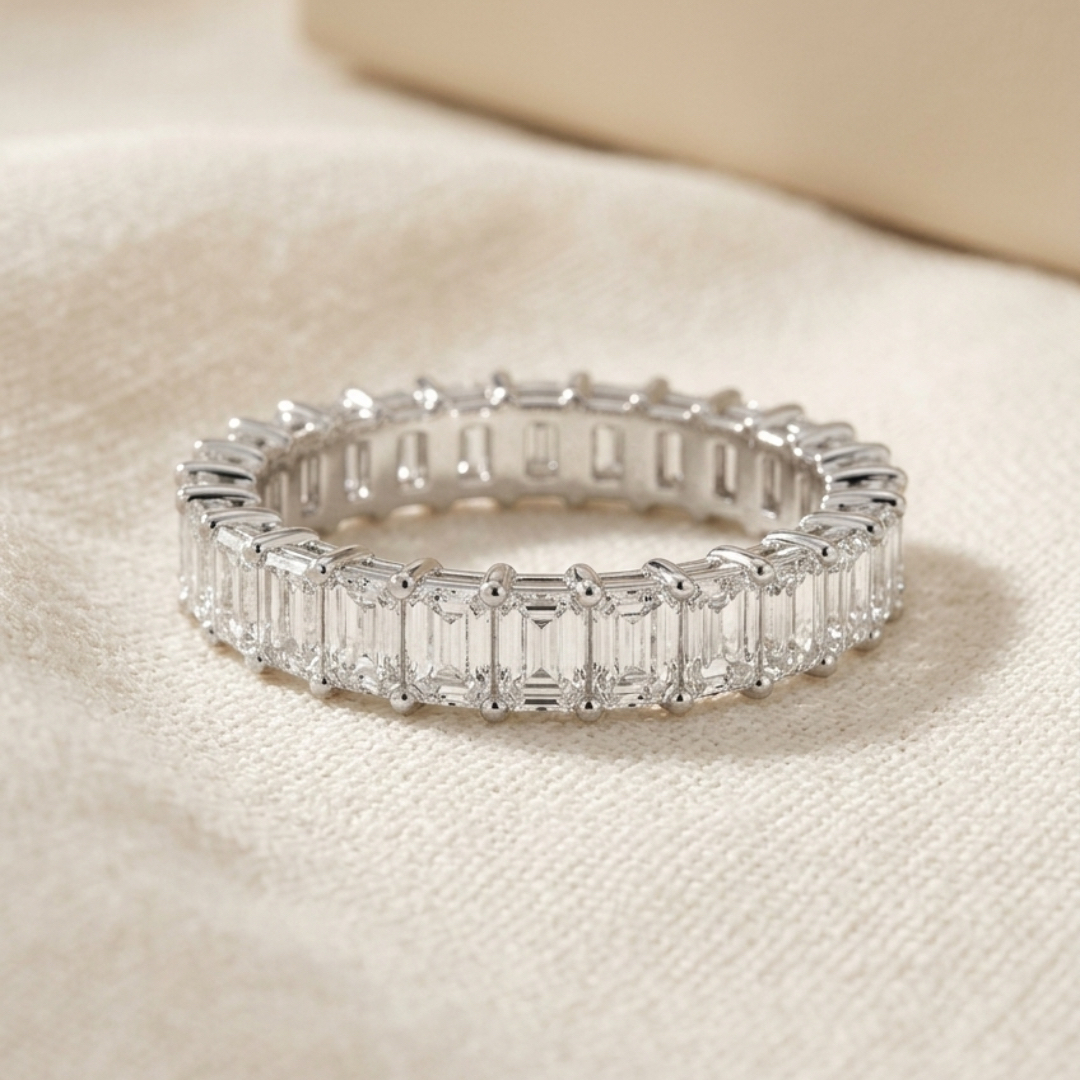 Milestone Band—Still Light Ring | Emerald Diamond Eternity