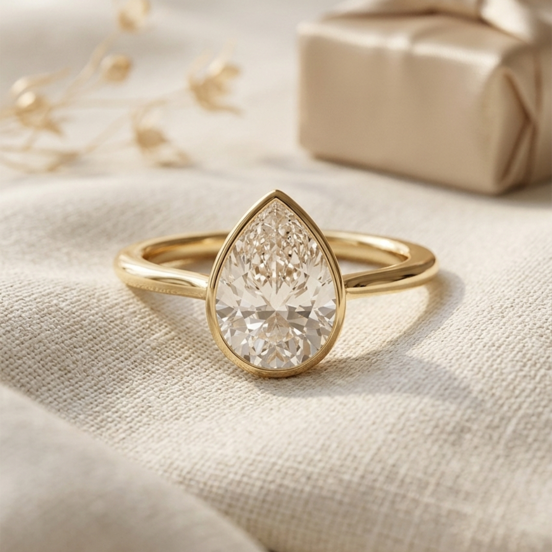 Bloom—Crowned Still Ring | Pear Diamond in Bezel