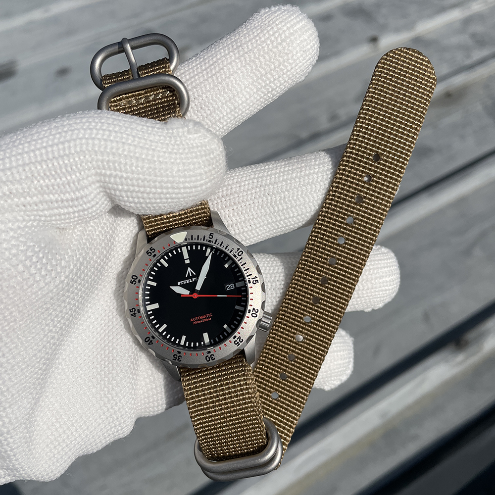 STEELFLIER Official SF755 NEW Luxury Mechanical Luminous Wristwatch NH35 Movt 200M Waterproof Stainless Steel Bezel Dive Watches