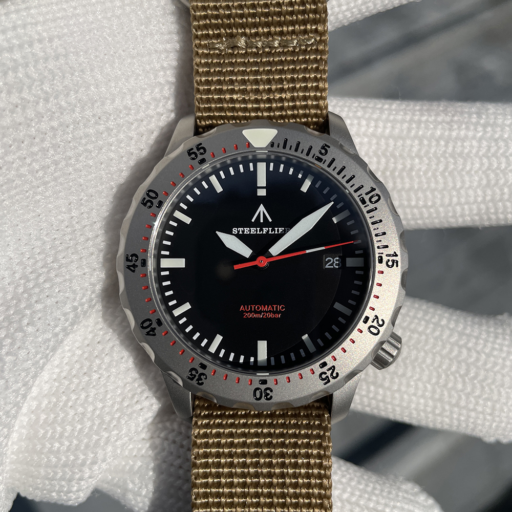 STEELFLIER Official SF755 NEW Luxury Mechanical Luminous Wristwatch NH35 Movt 200M Waterproof Stainless Steel Bezel Dive Watches