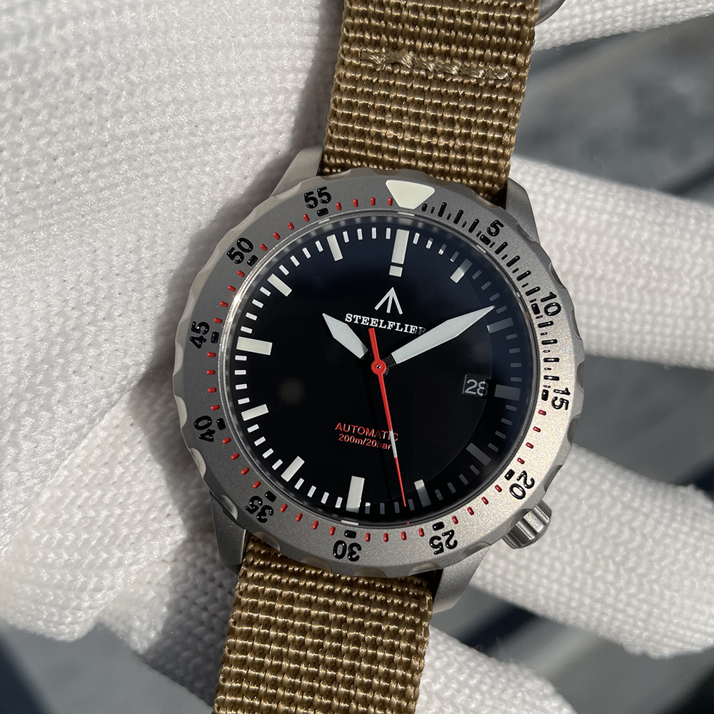 STEELFLIER Official SF755 NEW Luxury Mechanical Luminous Wristwatch NH35 Movt 200M Waterproof Stainless Steel Bezel Dive Watches