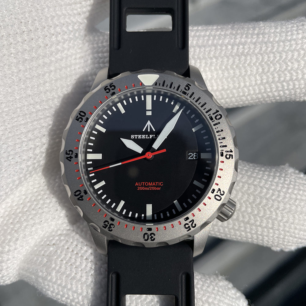 STEELFLIER Official SF755 NEW Luxury Mechanical Luminous Wristwatch NH35 Movt 200M Waterproof Stainless Steel Bezel Dive Watches