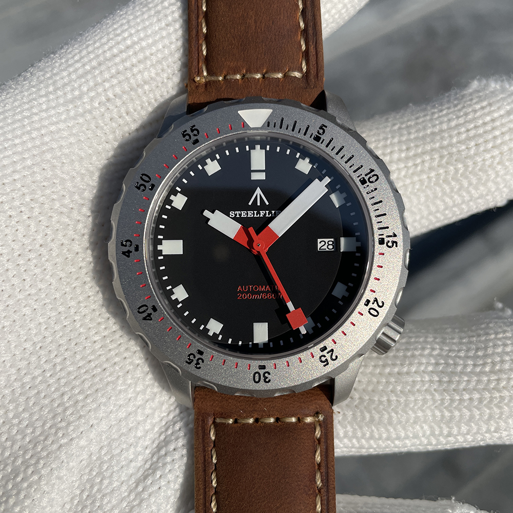 STEELFLIER Official SF752 Fashion Mechanical Wristwatch NH35 Movement Super BGW9 Luminous 20Bar Waterproof Luxury Dive Watches