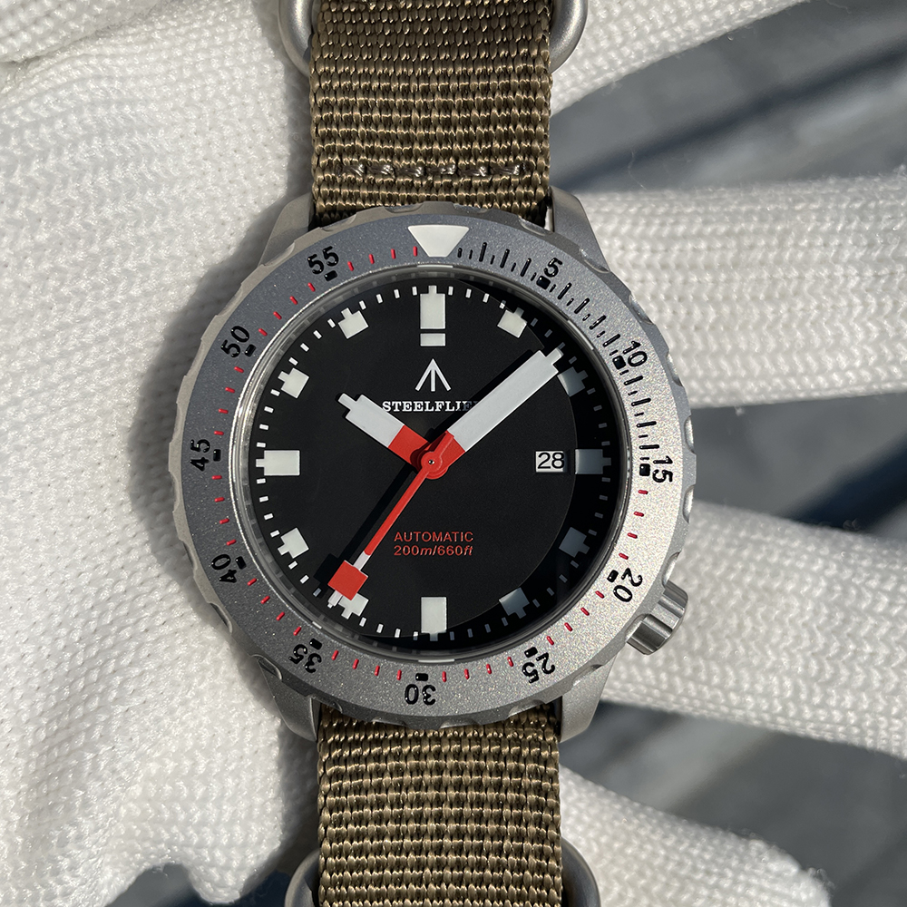 STEELFLIER Official SF752 Fashion Mechanical Wristwatch NH35 Movement Super BGW9 Luminous 20Bar Waterproof Luxury Dive Watches