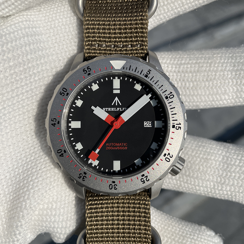 STEELFLIER Official SF752 Fashion Mechanical Wristwatch NH35 Movement Super BGW9 Luminous 20Bar Waterproof Luxury Dive Watches