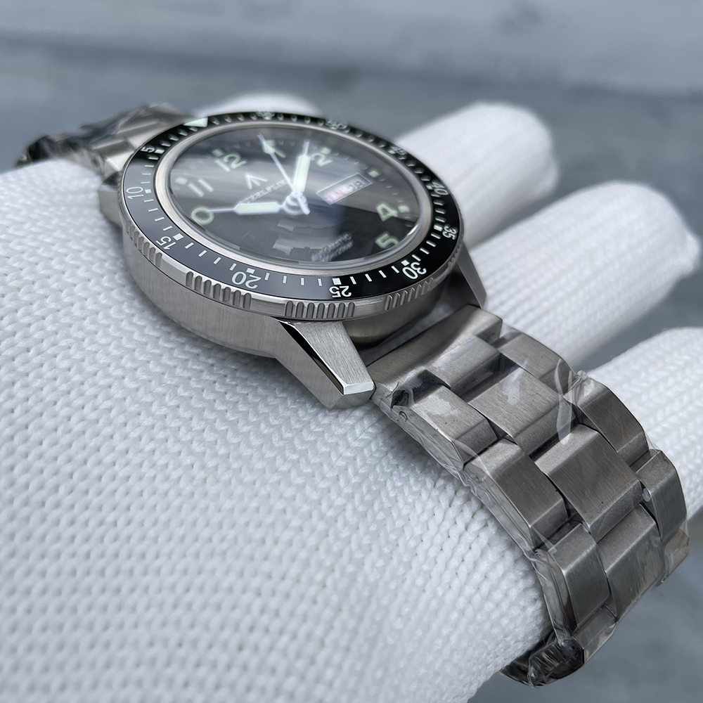STEELFLIER Official SF787 Luxury Men Dive Watch Double Calendar NH36 Movement Super Luminous 200M Waterproof Mechanical Wristwatch