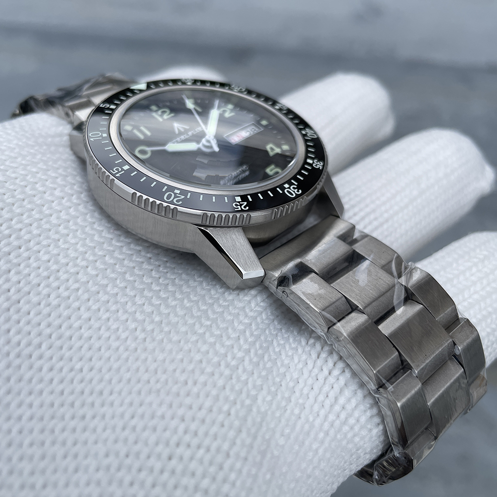 STEELFLIER Official SF787 Luxury Men Dive Watch Double Calendar NH36 Movement Super Luminous 200M Waterproof Mechanical Wristwatch