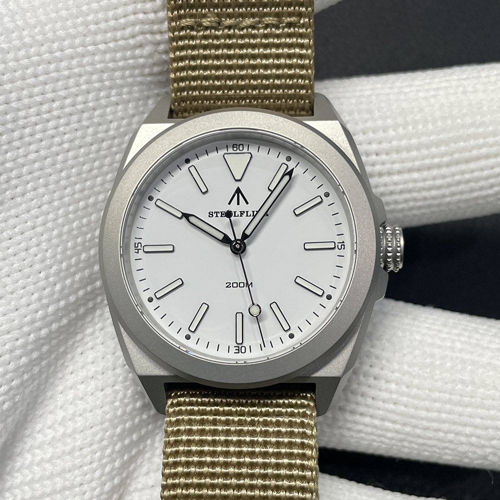 STEELFLIER Official SF726 Luxury Quartz Wristwatch Super Luminous VH31 Mute Movement 20Bar Waterproof Fashion Dive White Watch