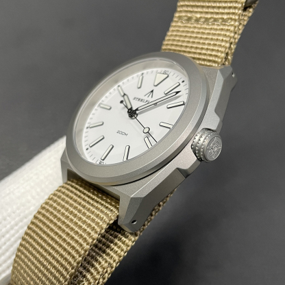 STEELFLIER Official SF726 Luxury Quartz Wristwatch Super Luminous VH31 Mute Movement 20Bar Waterproof Fashion Dive White Watch