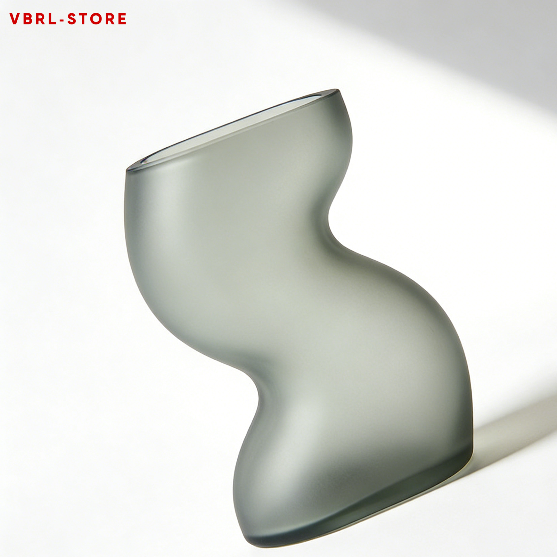 Gray-toned mosaic glass vases (3 pieces)