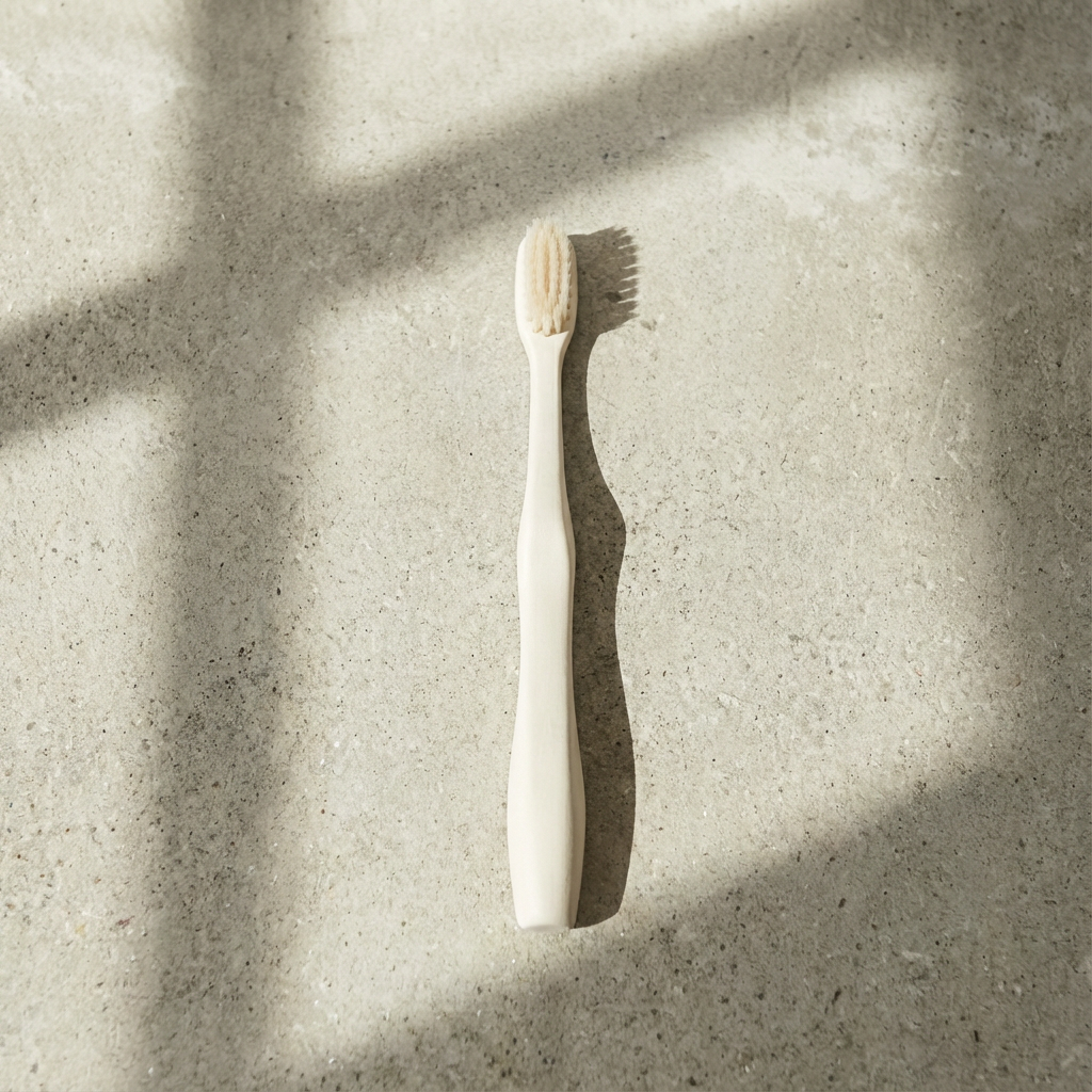 Delikatna szczoteczka do dollikatnego czyszczenia zębów